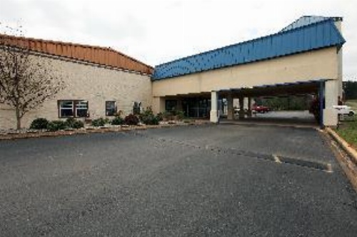 Americas Best Value Inn Marshall image 1